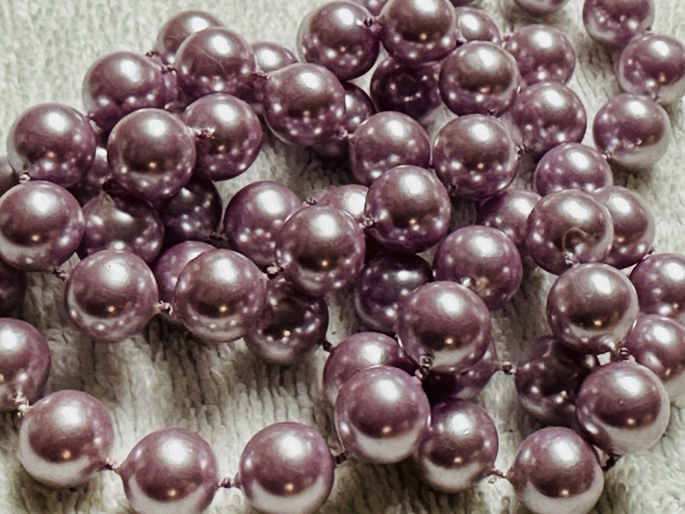 Vintage Lavender Purple Bead 28″ Single Strand Necklace n957