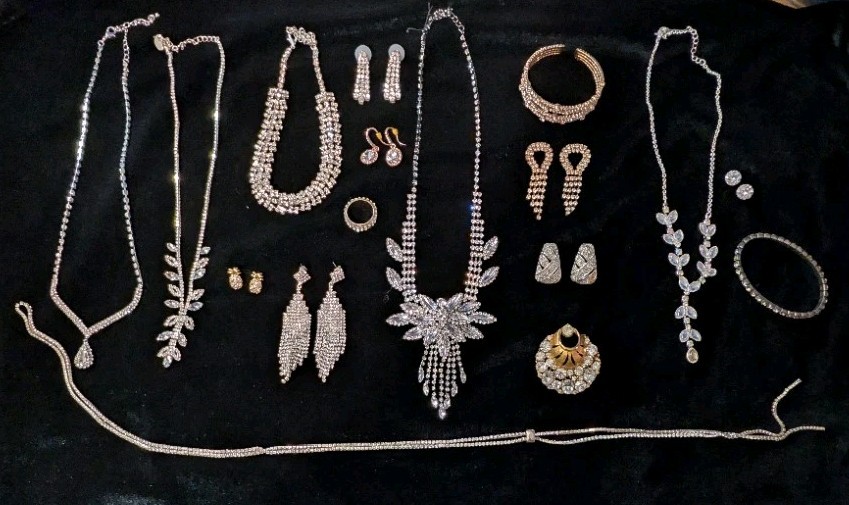 Vintage To Now Silver And Gold Tone Clear Rhinestone Jewelry Lot Of 17 Pieces