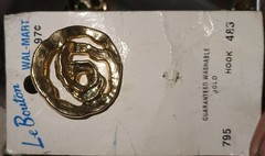 vintage le bouton sewing buttonsWal-Mart features a textured, abstract swirl…