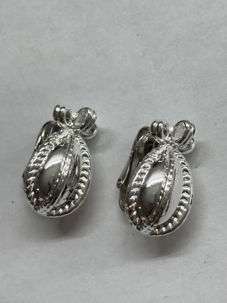 Joan Rivers Silver Tone Egg Drop Bow Post Earrings, Signed M994