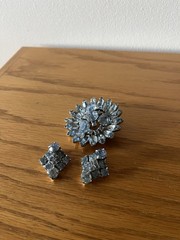 TEAL & Sky BLUE Rhinestones Pin / BROOCH & Earrings