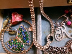 VTG~NOW Estate Jewelry Box +Lot UNTESTED~FASHION~2 lbs+ & Some 925 Sterling