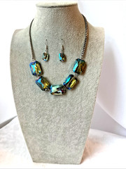 wow Oil Slick Iridescent faceted glass Blue Teal Y2K Necklace & Earrings Set VTG