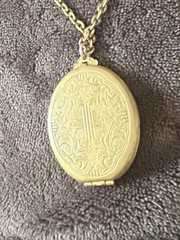 Vintage Repousse Locket Necklace Gold Tone Floral Oval Photo Pendant Chain
