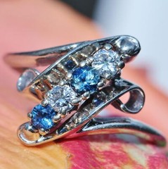 14k white gold ring 0.23ct natural, treated sapphire diamond sz 4 antique 2.4g