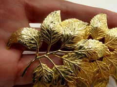 Large Gold Leaf Brooch 1990s 2000s Botanical Statement Pin 9cm