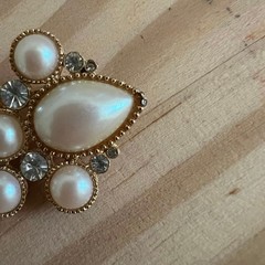 Vintage Richelieu Faux Pearl & Rhinestone Brooch- 2.75″ x 1.25″ Round/Oval Beads