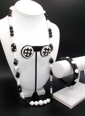 Vtg 80s Black White Beaded Lucite Plastic 30″ Necklace Bangle Polka Dot Earrings