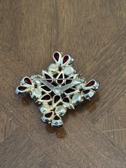 Vintage Dark Red & Clear AB Rhinestone Floral Cluster Brooch Gold Tone Nice!