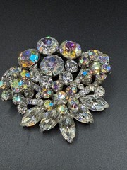 Juliana Brooch Vintage DeLizza & Elster Large Size Aurora Borealis Rhinestone
