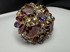 Juliana D&E Book Piece Brooch Pin Shades Of Purple AB Rhinestone 2″ Ref #550 VTG