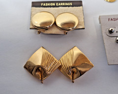 Lot of 7 of Pairs Vintage Unbranded New Old Stock Fashion Earrings