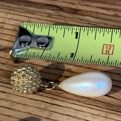 Vintage Monet 2 Inch Long Pearl Drop Dangle Earrings Pierced