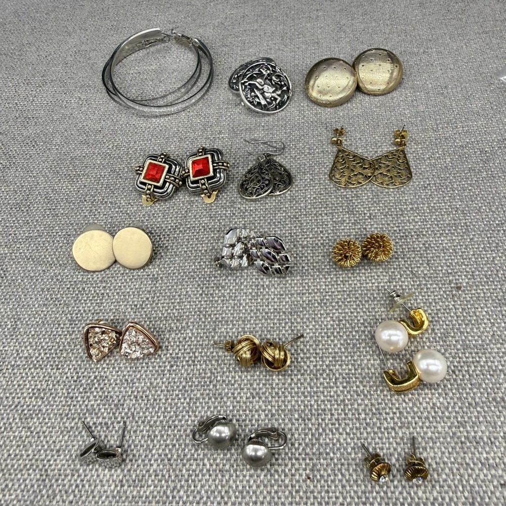 Vintage Earring Lot Clip Ons Pierced Screw Back Dangle Hoops 15 Pair