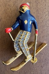 VTG Monet Gold Tone and Enamel Winter Skier Ski Pin Brooch