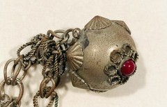 Vintage 1930s 1940s Etruscan Revival chain bracelt w charm