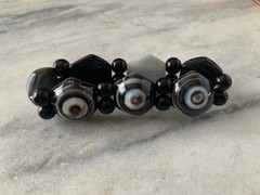 Sardonyx Eye Hexagon and Black Onyx beads 0.75”W, 2.25″ Bracelet 46