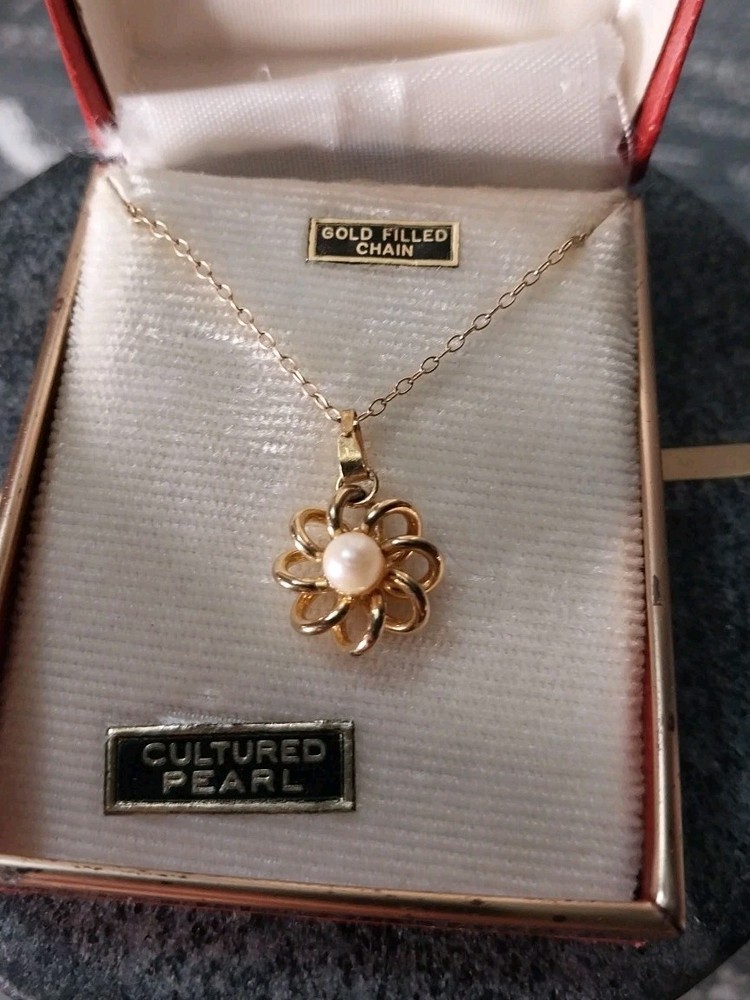 Gold Filled Cultured Pearl Flower Necklace 18in