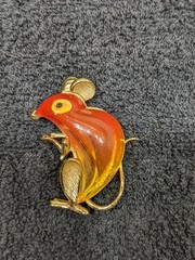 Vintage Mouse Brooch Mid Century Lucite Acrylic Figural Gold Tone Novelty Pin