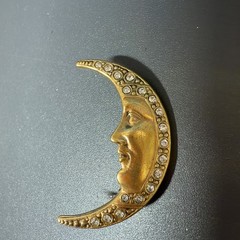 VINTAGE Gold Tone Celestial Moon Face Brooch Pin Clear Rhinestones