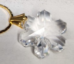 Vintage 18” necklace – Lead crystal snowflake – gold tone chain – pendant