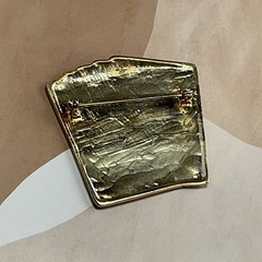 Vintage Gold Tone Royal Flush Playing Cards Brooch Pin 2″ x 1-3/4″