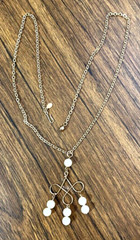 Vintage 70s Avon Pendant Necklace 24 Inch Gold Tone Moonspun Faux Pearl