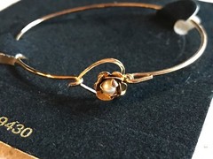 Minimalist Bracelet, Heart Bracelet, Cultured Pearl, Rose Bracelet, Minimal B179