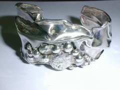 VINTAGE BRUTALIST DONALD MARKSZ STERLING NUGGET CRUMPLED STERLING CUFF BRACELET!