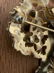 Vintage Crown Trifari Gold Tone Faux Pearl Cluster Rhinestone Leaf Brooch Pin