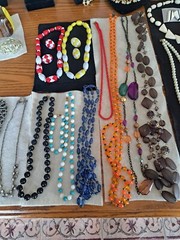 Necklaces Vintage Mixed Lot Costume 45 Varies Design & Styles Gold & Silver Tone