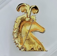 VINTAGE 1968 BIJOUX CASCIO BLACK ENAMEL RHINESTONE CIRCUS HORSE W/PLUMES BROOCH
