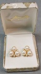 Vintage MARVELLA Goldtone FAUX PEARL CLUSTER & RHINESTONE Pierced EARRINGS