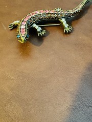 Vintage Rhinestone Brooch Pin Large Lizard Salamander Pink/ Gold Tone Estate