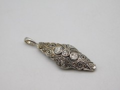 SUPER ART DECO PLATINUM FILIGREE 3 DIAMOND STONE LAVALIERE PENDANT