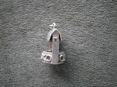 Large Wishing Well Vintage Sterling Silver Bracelet Charm Pendant 5.2g