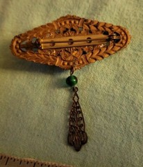 Gold tone Filigree Pin Brooch With Green Stone & Dangle
