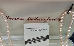 48″ GENUINE MALLORCA SPAIN ISLAND HAND KNOTTED STRING SIMULATED PEARLS BOX COA