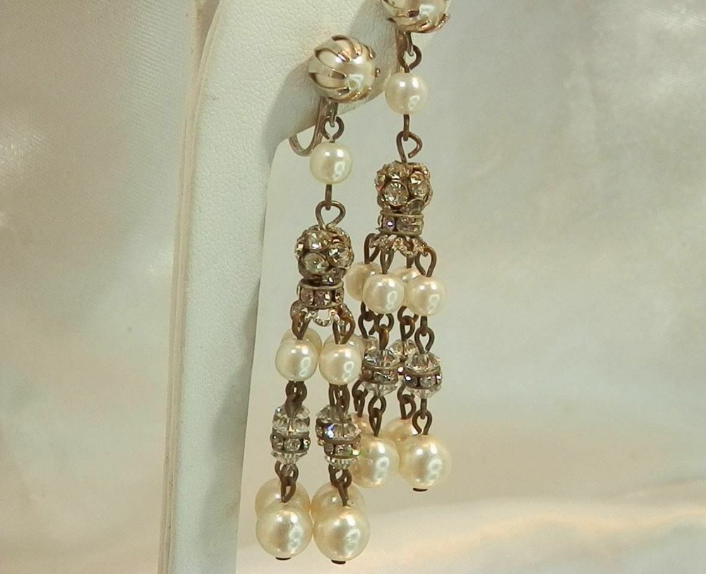Really FAB Chandelier Channel Set Rhinestone Earrings Vintage 60s 195F0