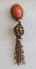 Vintage Hobe faux coral gold tone stick pin