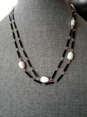 Vintage Black, gold & White lucite/glass Bead Single strand Station necklace 40″