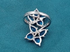 Sterling Silver Ring w. London Blue Faceted Topaz Gemstones in Leaf Pattern: S8