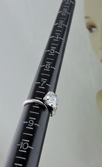 VINTAGE SILVER PLATED SOLITAIRE FLOWER ROUND CUT CRYSTAL RING SIZE 8