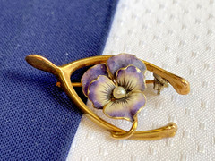 Vtg Heavy Gold Filled Pearl Pin 3.05g Jewelry Pansy In Wishbone Brooch *READ*