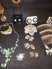 Vintage 2 Modern Costume Jewlery Rhinestone Lot Necklaces Bracelets Pins & More!