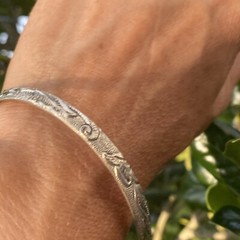 Vintage Sterling Silver Leaf Scroll Repousse Skinny Bangle Bracelet Size M-L