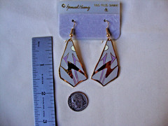 VINTAGE SAMUEL HUANG CLOISONNE RETRO ABSTRACT WHITE LAVENDER & GRAY EARRINGS