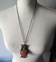 Vintage Bronze Tone Goldstone Belly Owl Pendant Chain Necklace 24″L