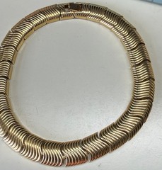 STUNNING VINTAGE ESTATE “S”WAVE LINKS GIVENCHY GOLD Collar Necklace