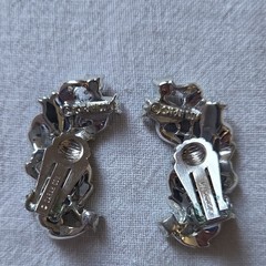 Vintage Sarah Coventry Blue Champagne Rhinestones Clip On Climber Earrings 50’s